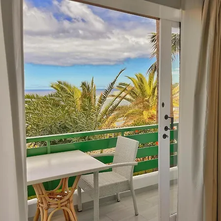 Apartman Salt & Serenade Modern Ocean View Apartment With Pool In Bajamar